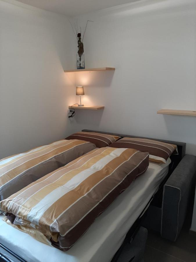 Apartment Anna Racines Bagian luar foto