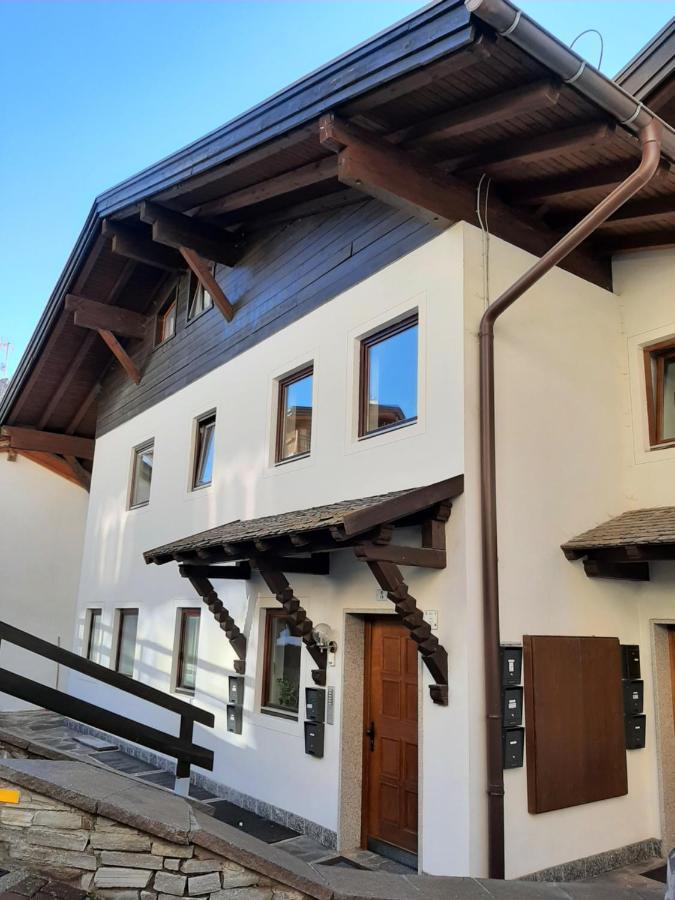 Apartment Anna Racines Bagian luar foto