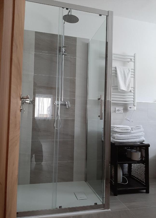 Apartment Anna Racines Bagian luar foto
